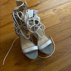 White and blue wedge heels